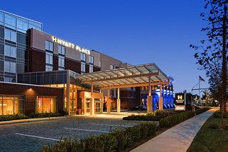 Hyatt Place Long Island - East End